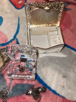 Gold-Tone Filigree Jewelry Box