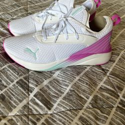 Women’s Shoes