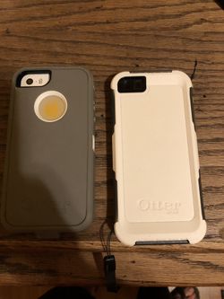 iPhone 5s boost mobile . It comes with Two otter box cases