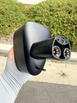 TESLA CCS Adapter