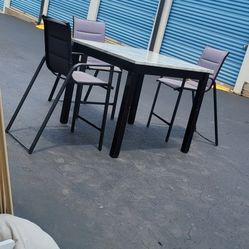 Table And Chairs 