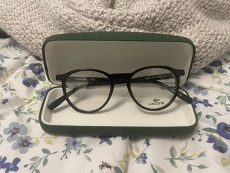 Frame material: Plastic Rim type: Full Rim