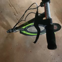 🛴 Razor Power Core E90 Electric Scooter – $75 OBO