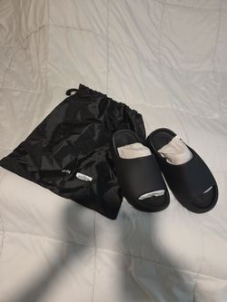 Yeezy Slide Black