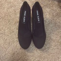 Anne Klein Size 9 Heels