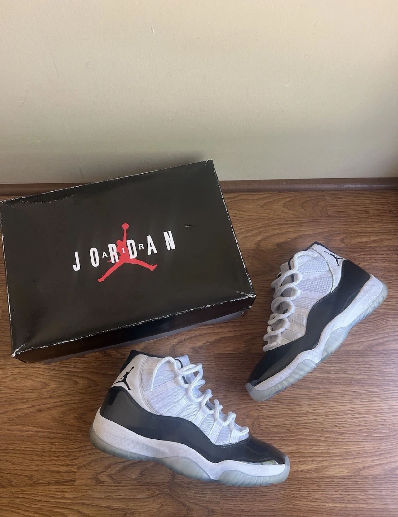 Jordan 11 Retro Concord SIZE 9.5M 2018 378037-100 OG ALL