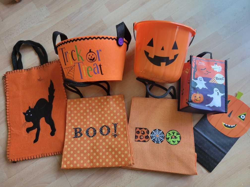 Halloween - Gift Bags & Buckets