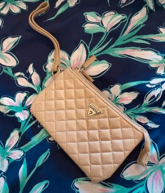 Guess Cream Colored Quilted Wristlet