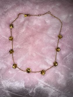 Elegant Gold Flower Necklace