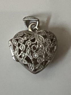 Vintage 3D sterling silver filigree heart locket pendant
