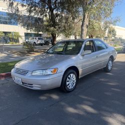 1999 Toyota Camry