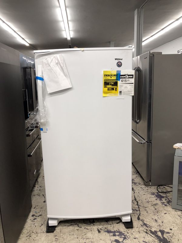 Whirlpool glossy white 20 cu ft upright FREEZER only for Sale in