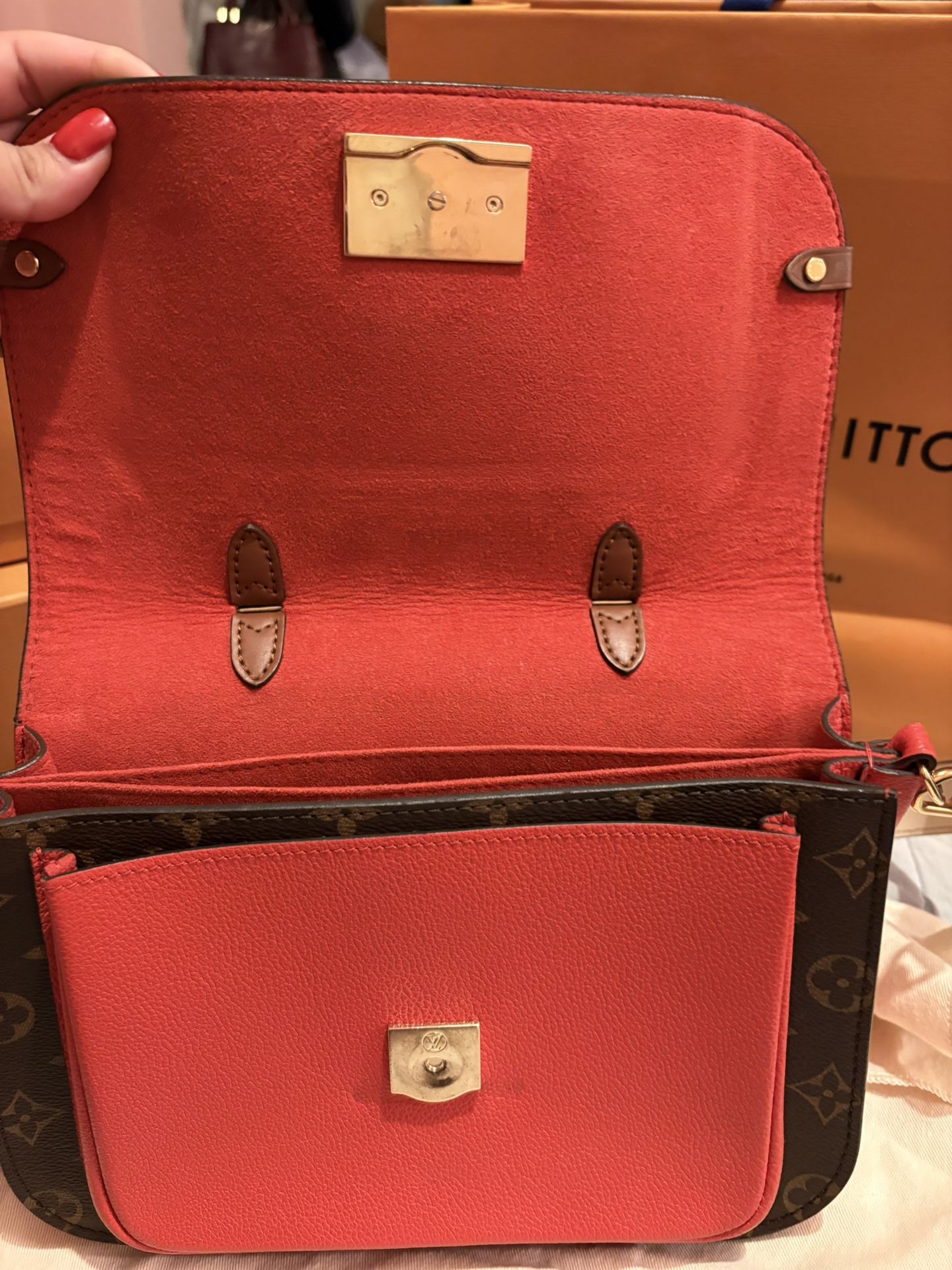 Louis Vuitton authentic