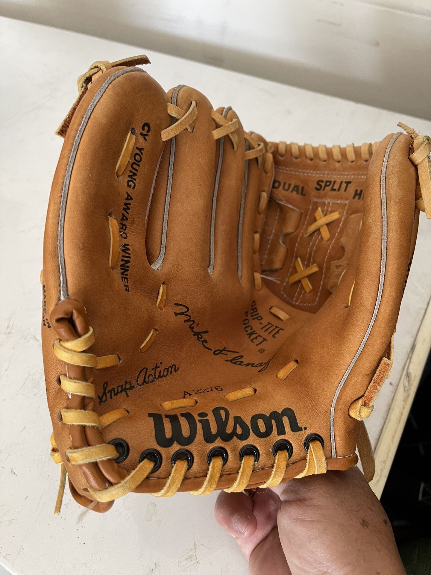 Youth Wilson Baseball Glove A2276 LHT