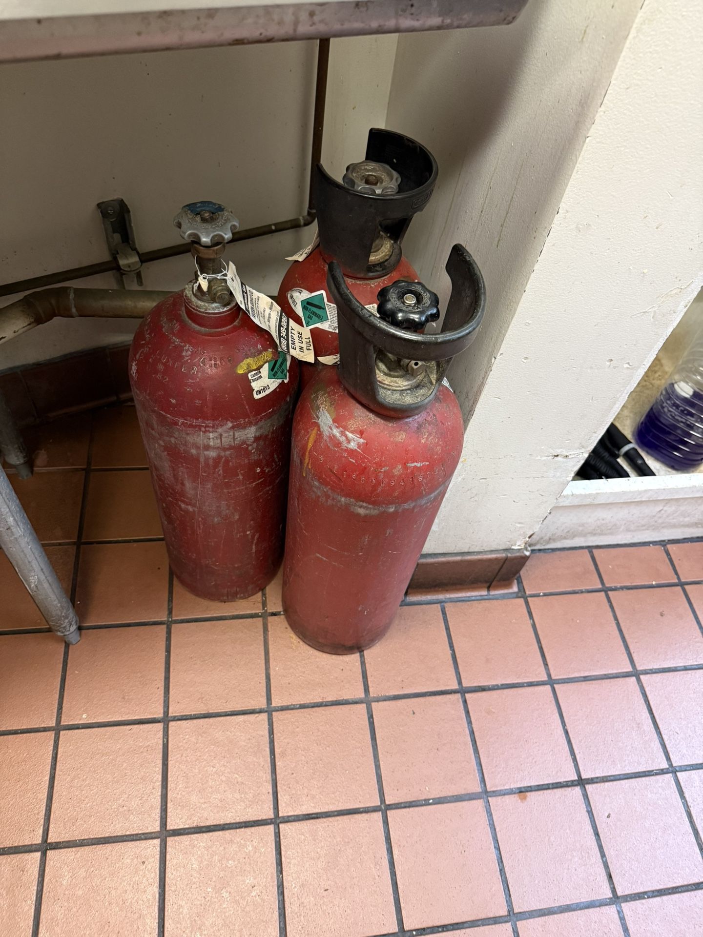 Co2 Tanks 2 Pieces
