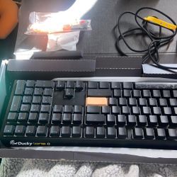 Ducky One 3 mechanical keyboard. And Mouse 