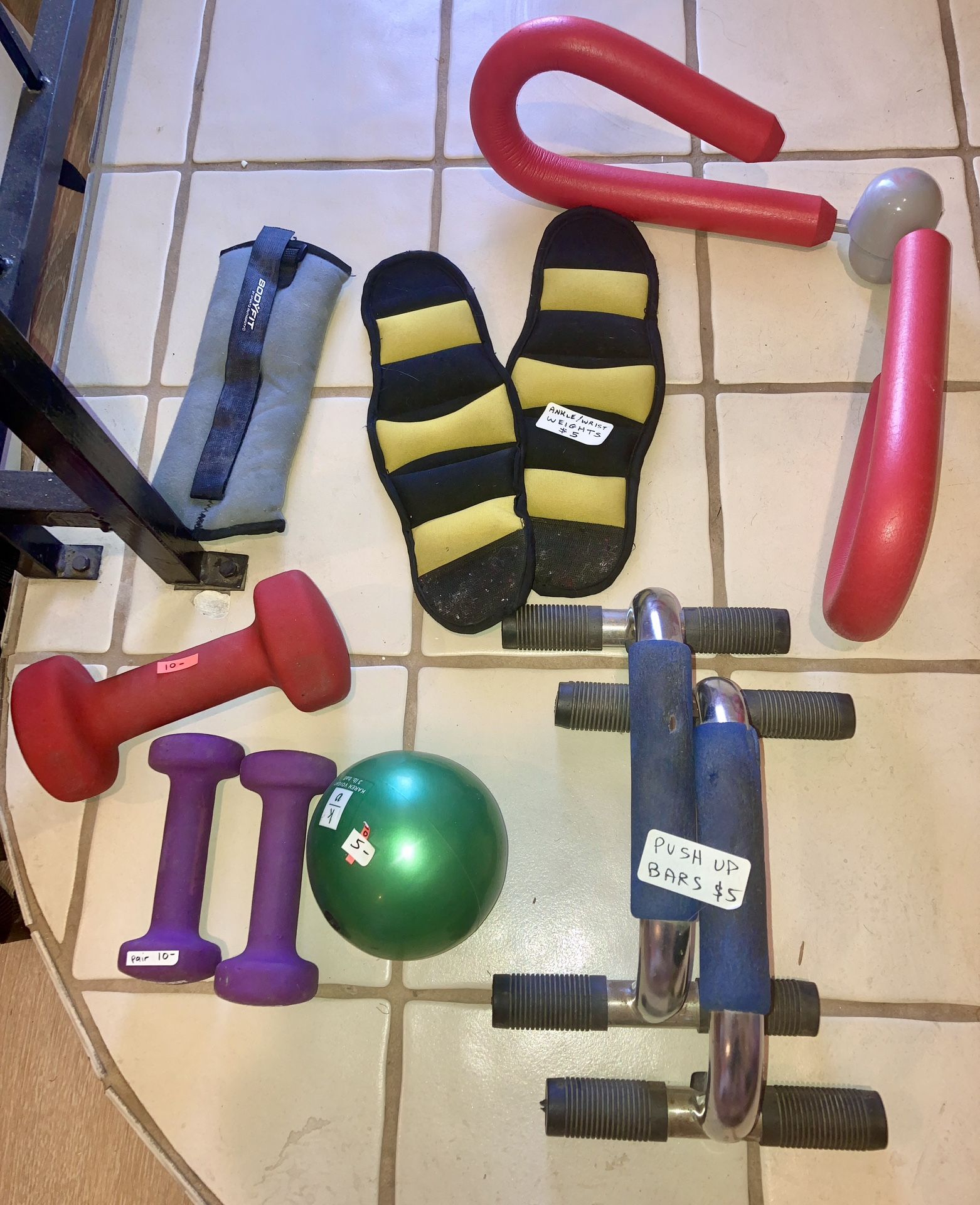 Sports Exercise Equipment Dumbbells Weights Thigh Master Golf Bike Rack Pump