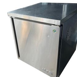 Asber 1 Solid Door Refrigerator