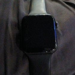 Apple watch SE SERIES 11 UNLOCKED