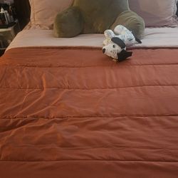 Queen Size Bed W/matching Dresser