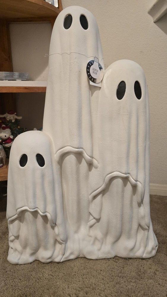 HTF Tiktok Viral White Cheesecloth Ghost Trio LED Light Up