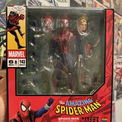 Mafex 143 ben reilly spider man & mafex 105 hush batman