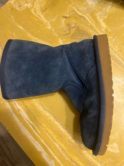 Girls À Uggs blue boots size 13