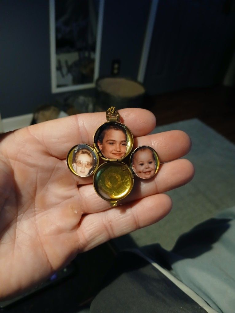Vintage 4 Locket Necklace 