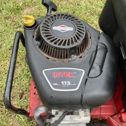 Snapper 33” Riding Mower 