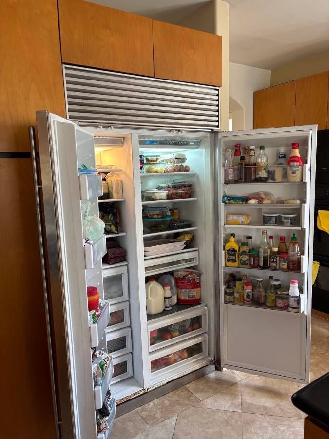 Sub-Zero 42” refrigerator- 642