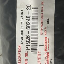 TOYOTA LAND CRUISER TRUNK MAT FACTORY