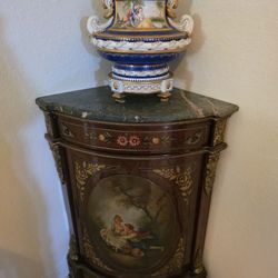 Beautiful Antique Furniture Cabinet Bombay 