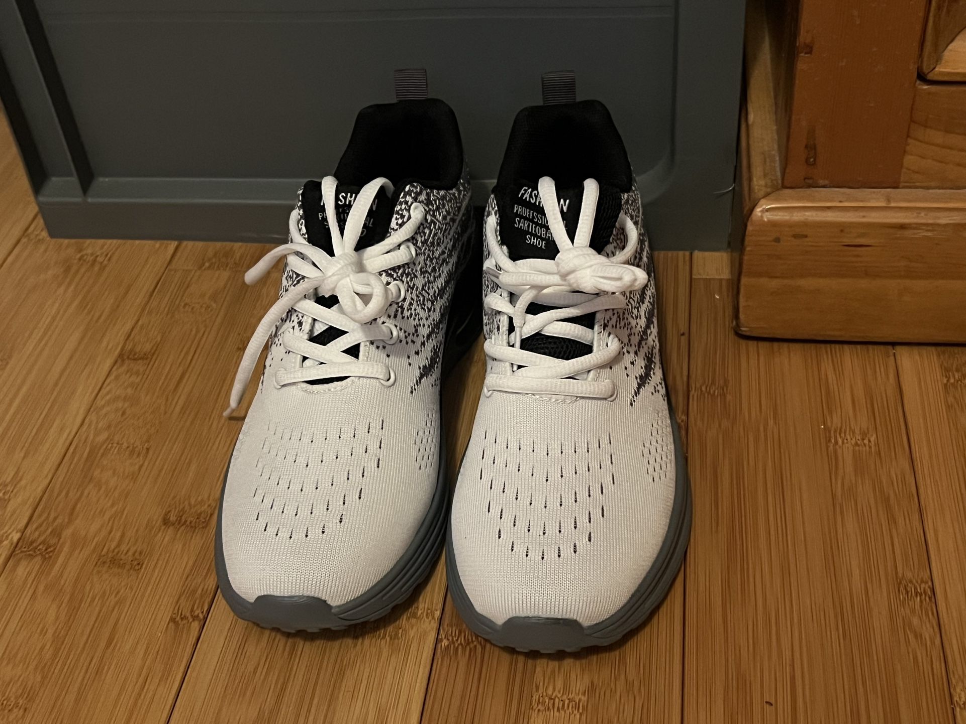 Women’s Athletic Shoes