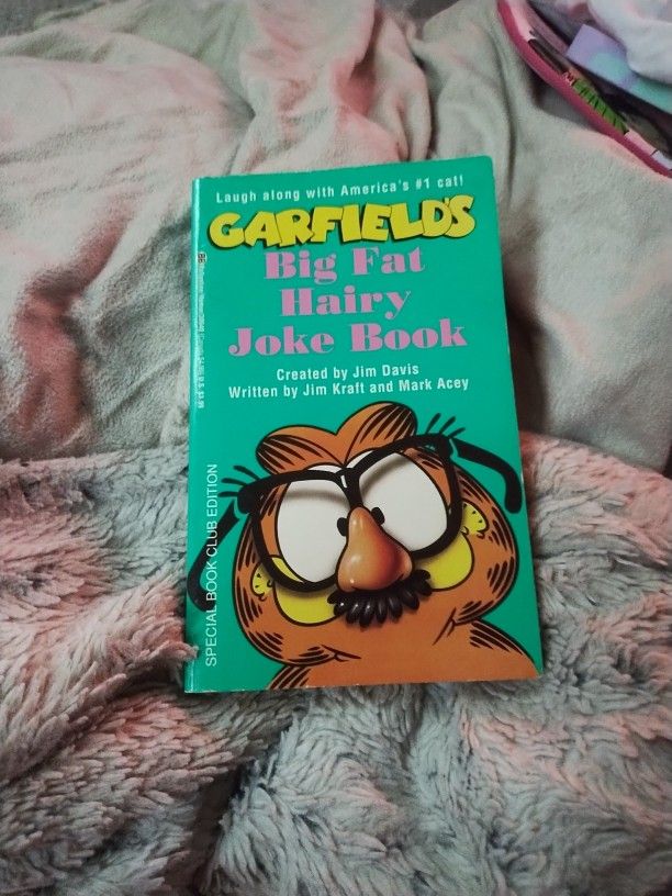 Garfield Big Hairy Joke Book