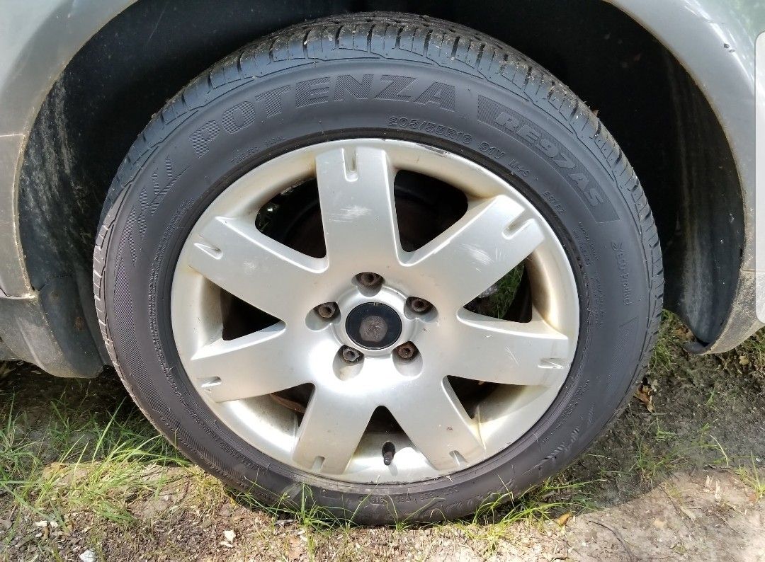 4 Volkswagen (vw) Passat Rims & Tires.