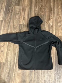 Nike tech black