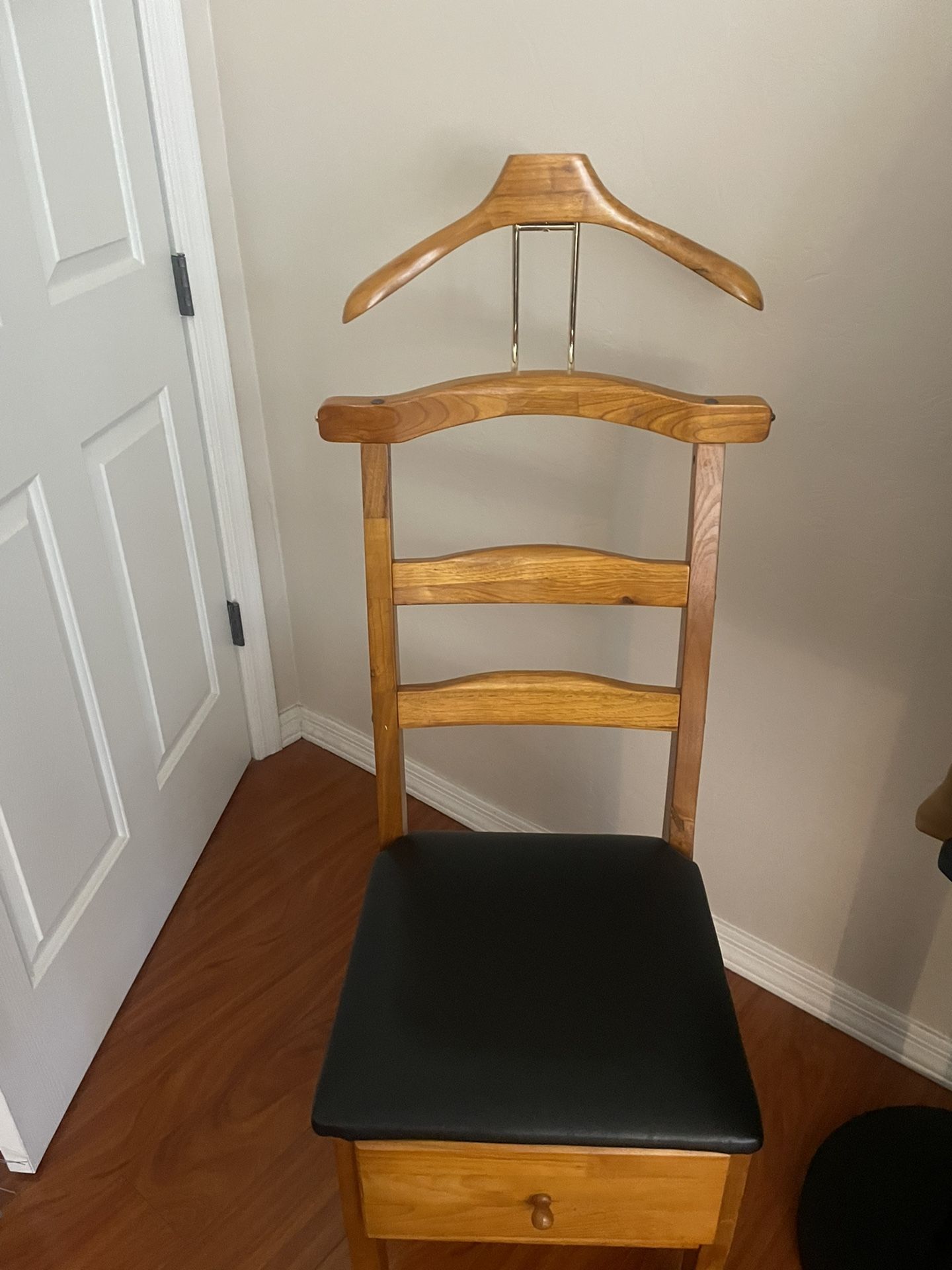 Walnut Valet Chair