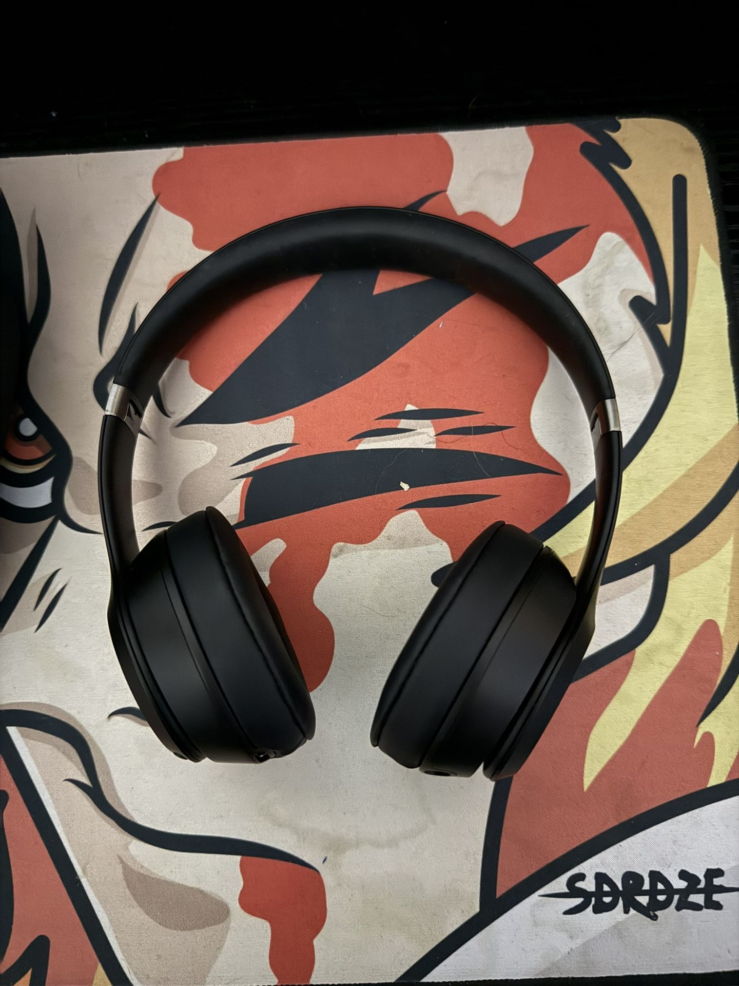 Beats Solo 4 