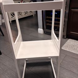 Kids Kitchen Step Stool/ Kitchen Helper