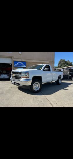 18” RAM 1500 CHEVY GMC KMC WHEELS AND TIRES