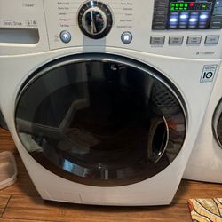 Smart LG Washer & Dryer 