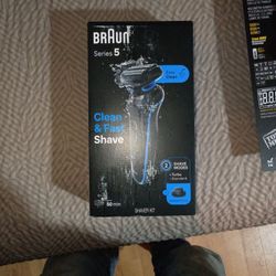 Braun Clean And Fast Shave Kit