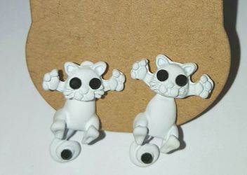 Cute dangle kitty earrings
