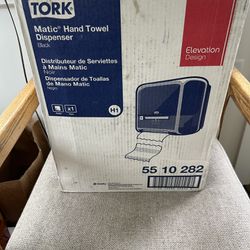 Tork Hand Towel Dispenser With Intuition Sensor