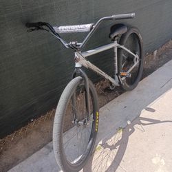 Throne Bike 400$