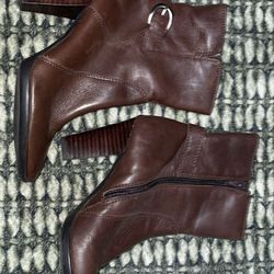 A.n.a Brown Leather Ankle Boots 6.5 Size