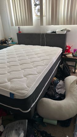 Queen mattress with bed frame