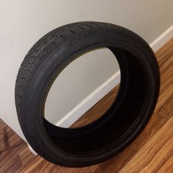 Tire. Continental Extreme Contact 245/135R19