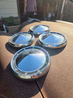 Old ford hub caps