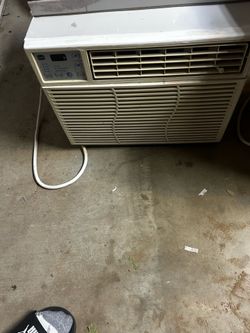 Window air conditioner  GE